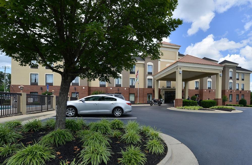 Holiday Inn Express Hotel & Suites Petersburg/Dinwiddie By Ihg Zewnętrze zdjęcie