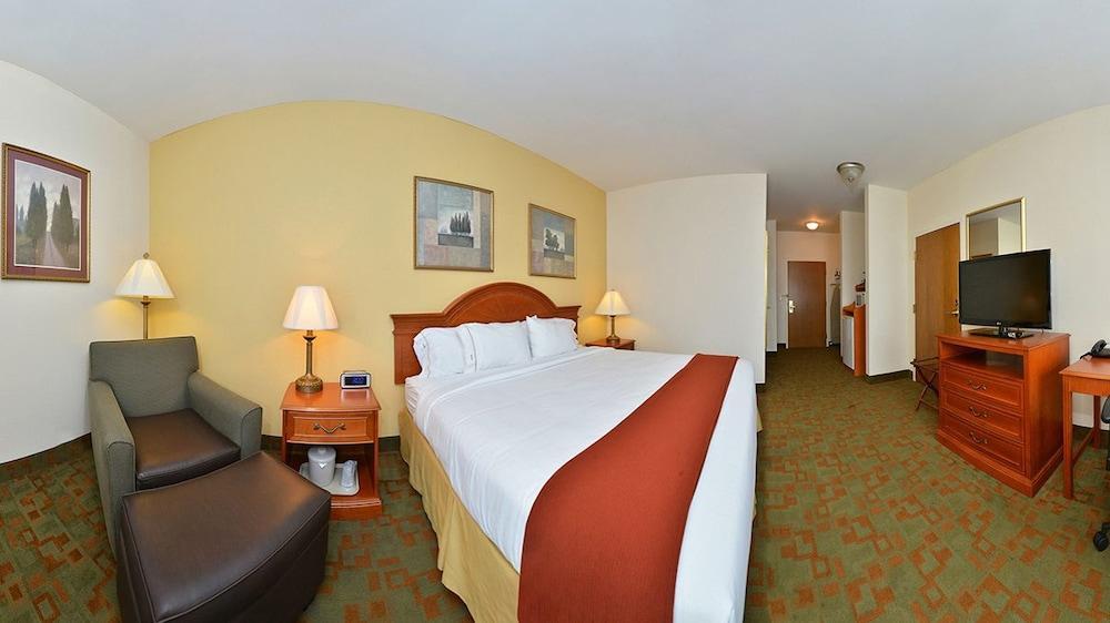 Holiday Inn Express Hotel & Suites Petersburg/Dinwiddie By Ihg Zewnętrze zdjęcie