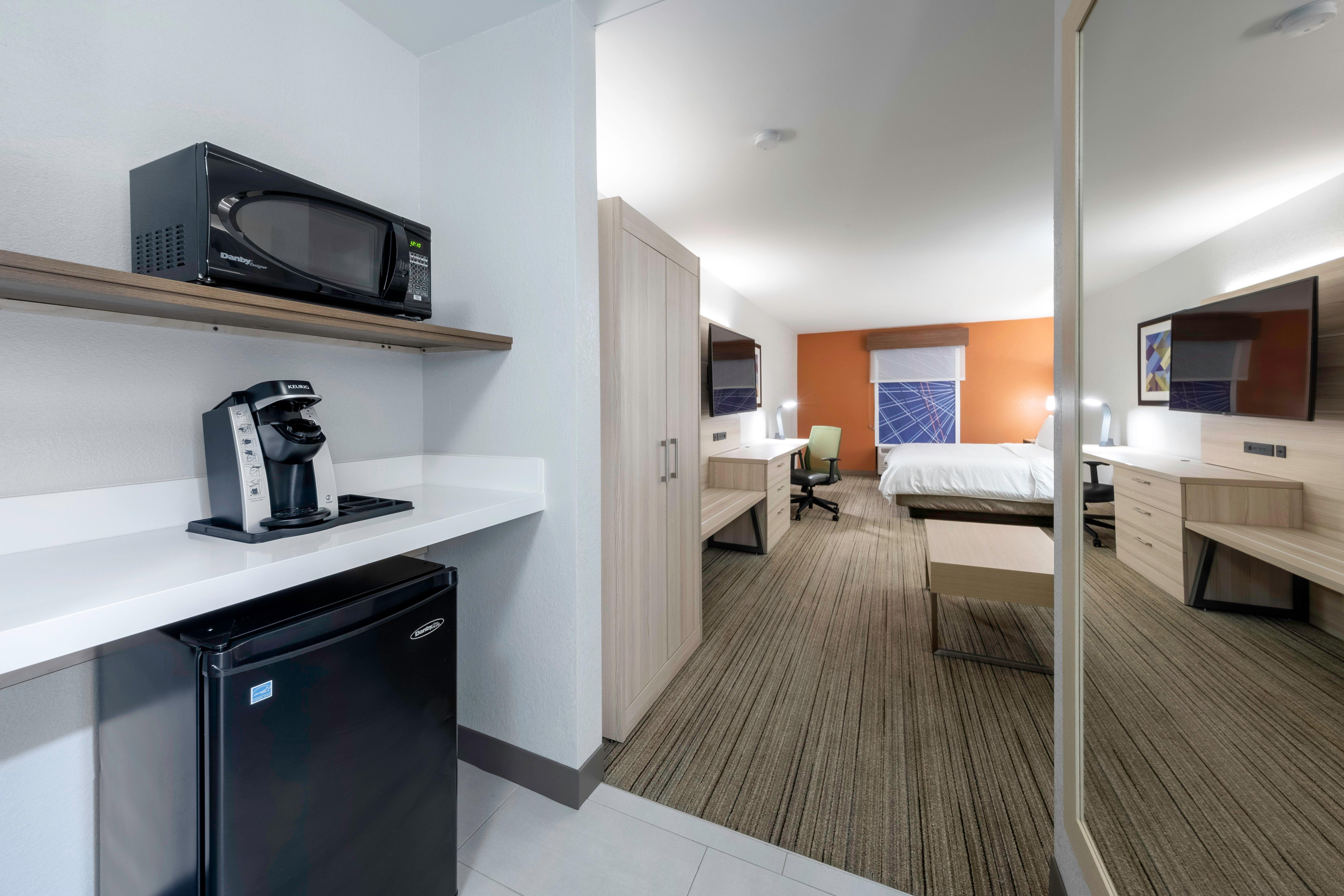 Holiday Inn Express Hotel & Suites Petersburg/Dinwiddie By Ihg Zewnętrze zdjęcie