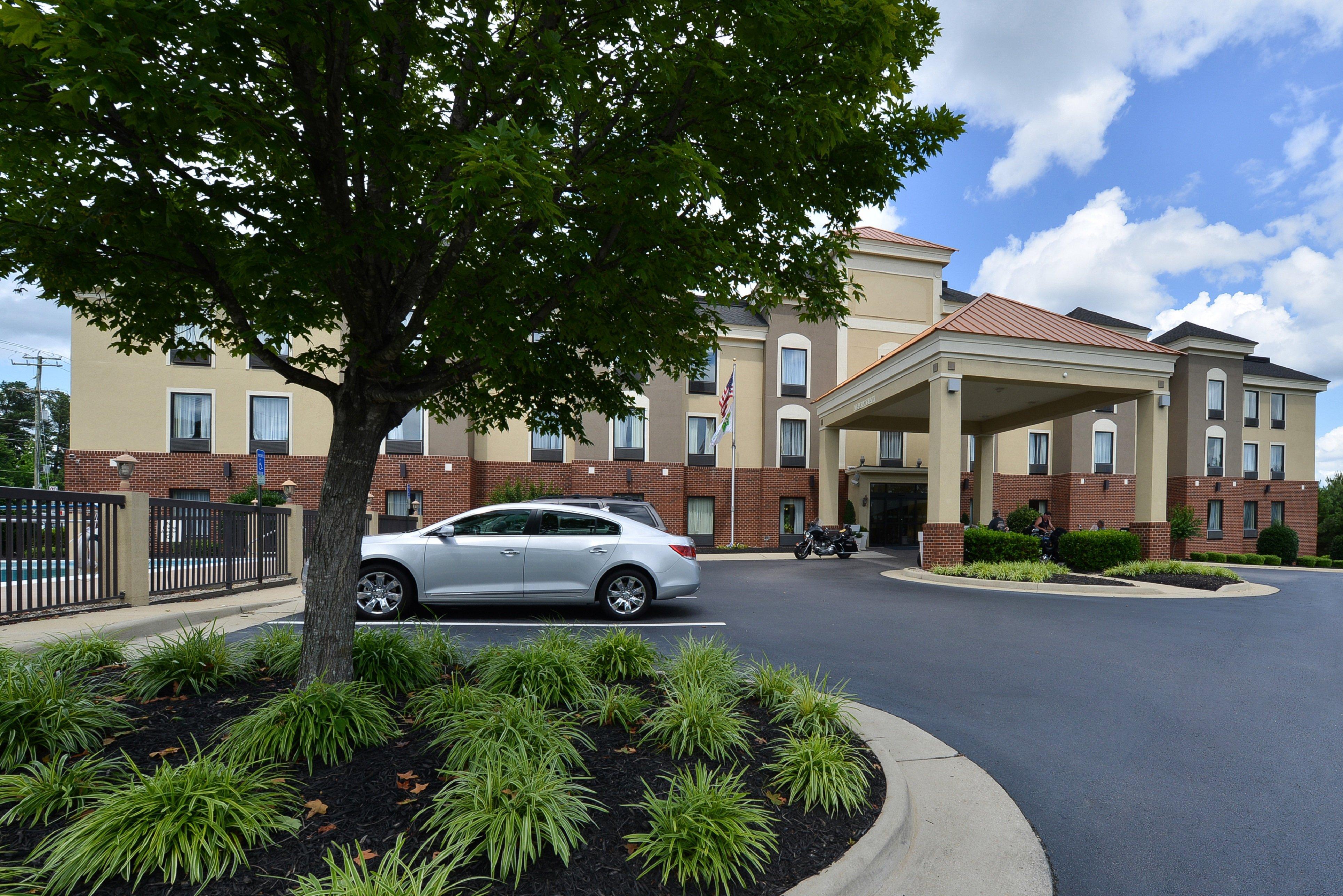 Holiday Inn Express Hotel & Suites Petersburg/Dinwiddie By Ihg Zewnętrze zdjęcie