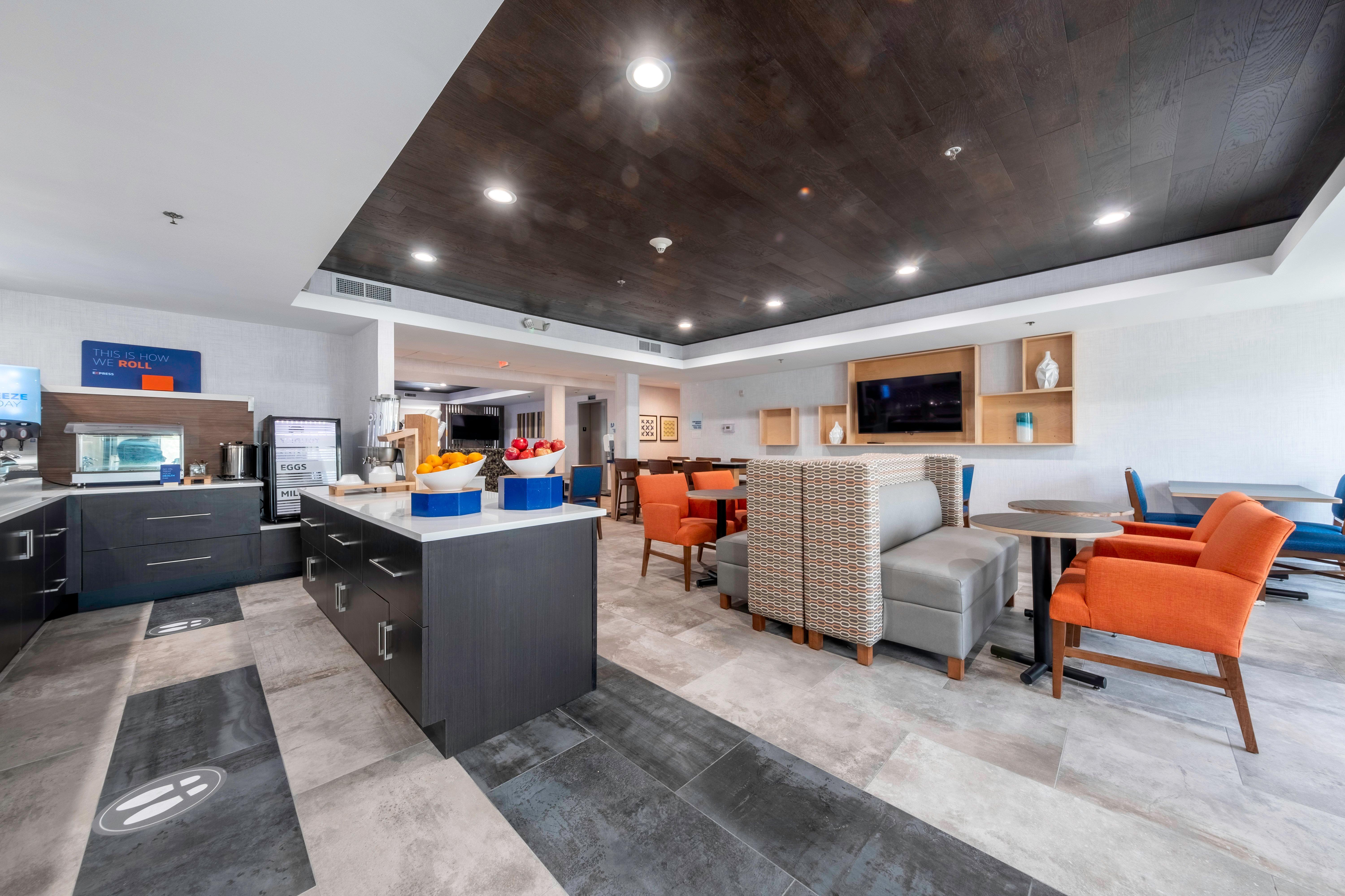Holiday Inn Express Hotel & Suites Petersburg/Dinwiddie By Ihg Zewnętrze zdjęcie