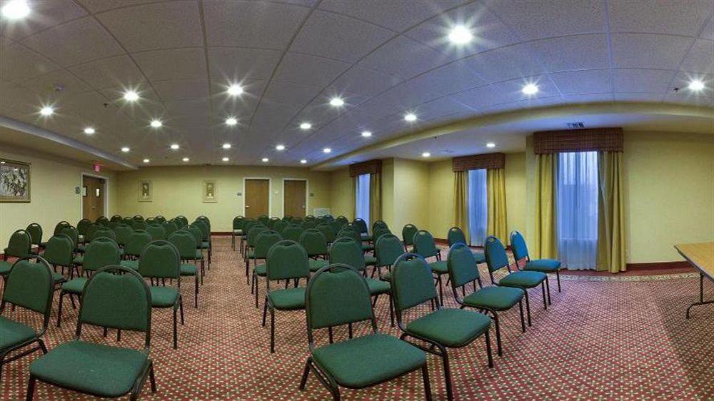 Holiday Inn Express Hotel & Suites Petersburg/Dinwiddie By Ihg Zewnętrze zdjęcie